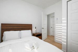 2 chambres, fer et planche à repasser, Wi-Fi gratuit, draps fournis