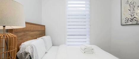 2 chambres, fer et planche à repasser, Wi-Fi gratuit, draps fournis