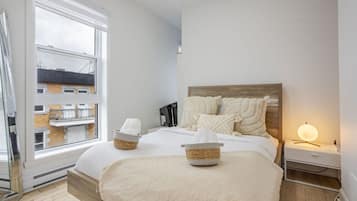 1 slaapkamer, een strijkplank/strijkijzer, gratis wifi, beddengoed