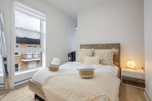 1 habitación, tabla de planchar con plancha, wifi gratis y ropa de cama 