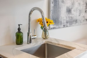 Haartrockner, Handtücher