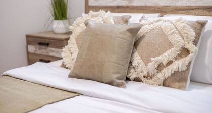 Prime Location | Charming 4BR in Downtown MTL