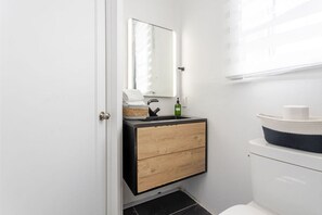 Hair dryer, towels