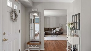 Smart TV, fireplace, DVD player, books