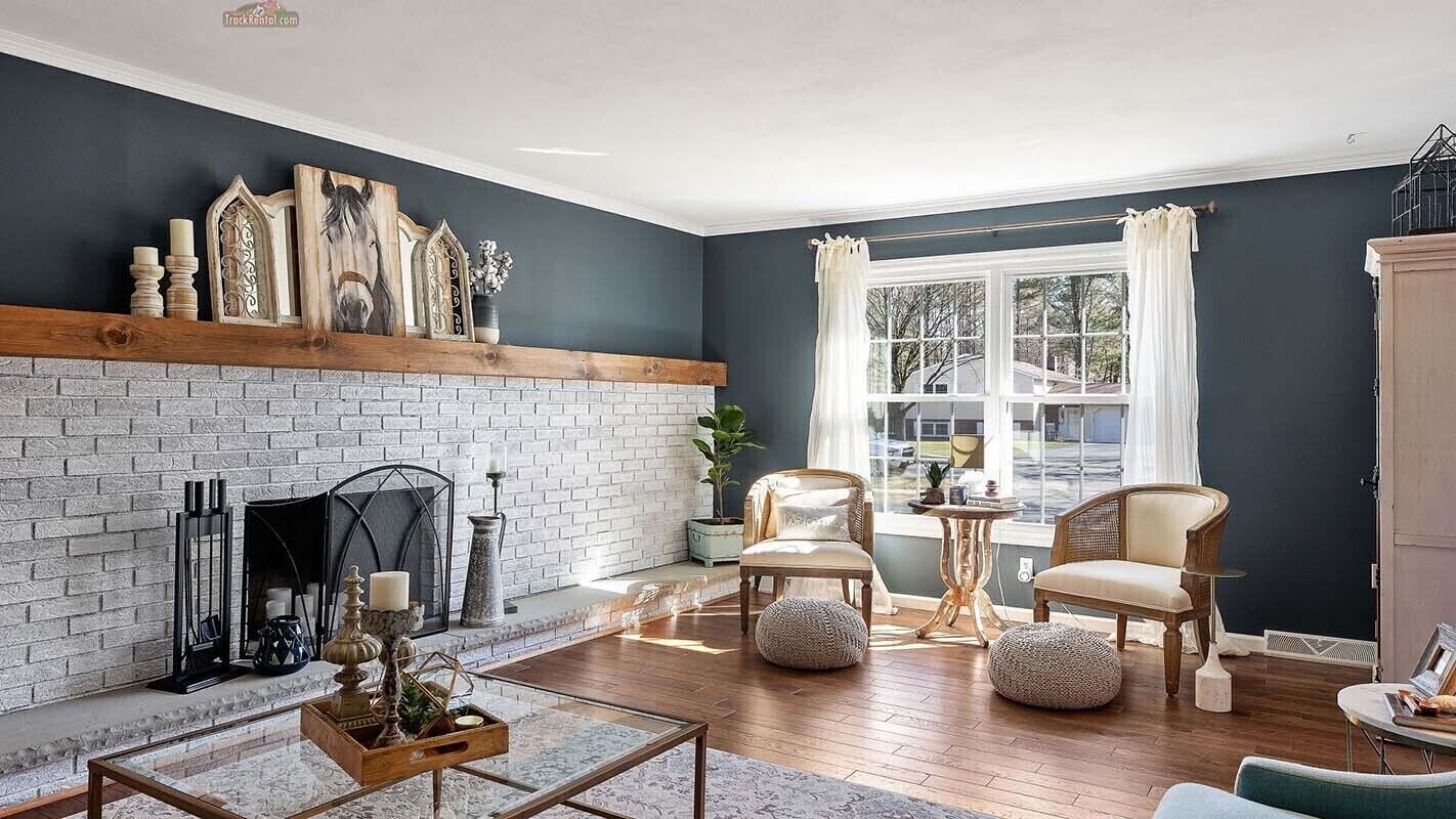 Smart TV, fireplace, DVD player, books