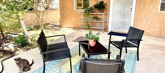 Beautiful Retreat Home in The North Valley - 2 miles from Dtwn Albuquerque