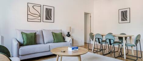 Fernseher, Stereoanlage