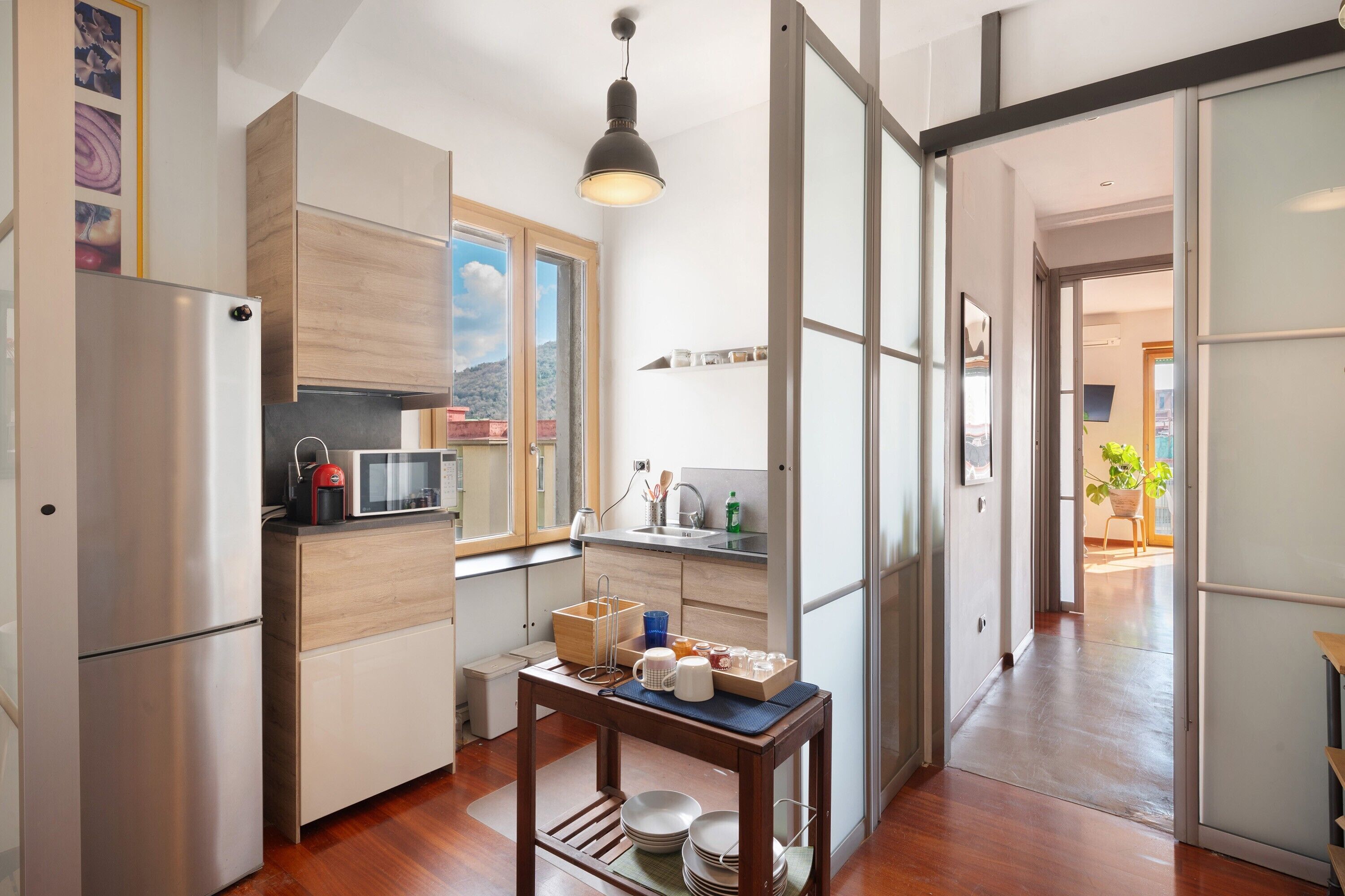 Refrigerador, microondas, horno y parrilla de estufa 