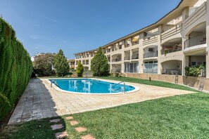 Pool - Apartment 'Clota Petita' with Mountain View, Shared Pool and Wi-Fi (L'Escala)
