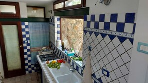 Frigorifero, pentole/stoviglie/utensili