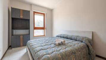 3 dormitorios, tabla de planchar con plancha, wifi y ropa de cama