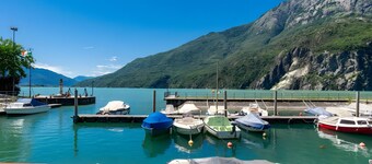 Apartment 'Nadia' with Lake View, Private Terrace and Wi-Fi