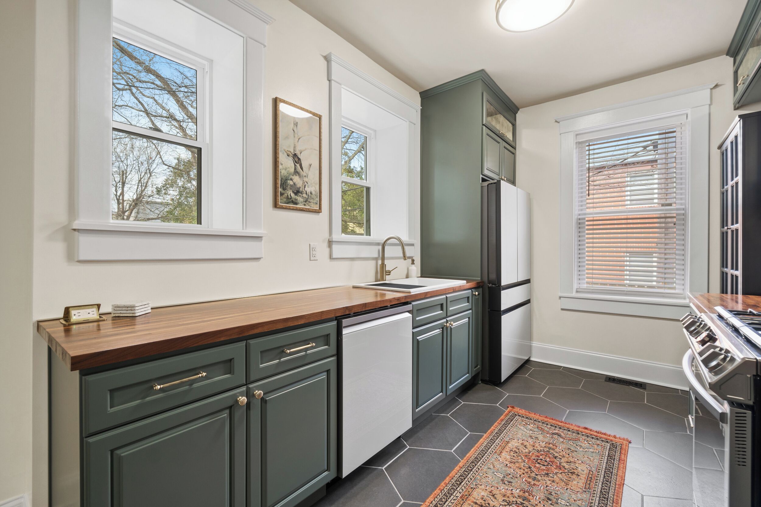 Microwave, oven, stovetop, dishwasher