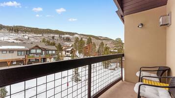 Apartment (2 Bedrooms) | Exterior