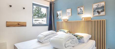 1 bedroom, free WiFi, bed sheets