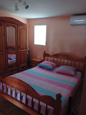 2 bedrooms, iron/ironing board, WiFi, bed sheets - Villa hibiscus (SAINTE ROSE)