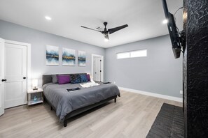 5 habitaciones, tabla de planchar con plancha y wifi gratis 