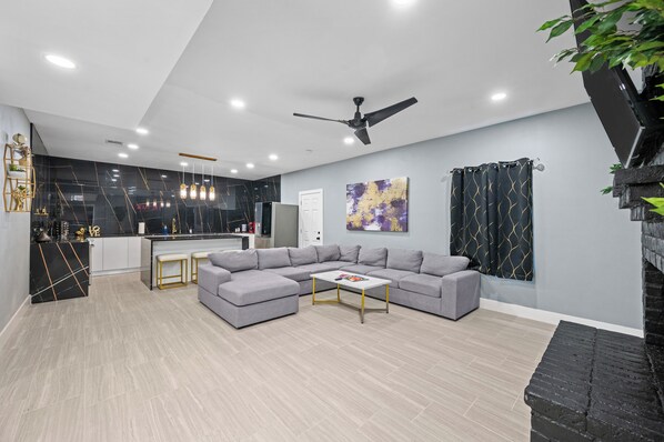 Téléviseur connecté, foyer