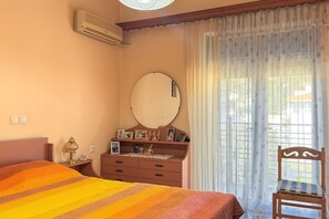 Silitysrauta/-lauta, ilmainen Wi-Fi, vuodevaatteet