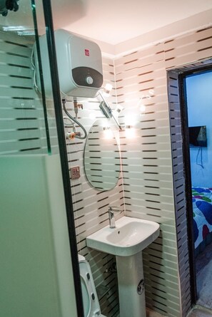 Soap, toilet paper - Charming 3-bedroom bungalow with AC, WiFi in fantastic Prince Courts (Prince Courts, Kobape Abeokuta)