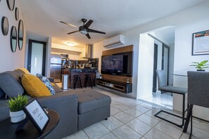 Smart TV - Discover the perfect retreat in nature with the best sunset in southern PR. (Salinas)