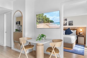 2 chambres, fer et planche à repasser, Wi-Fi gratuit, draps fournis