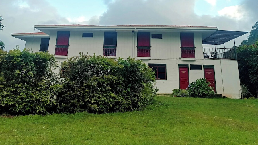 Hotel Campestre El Edén