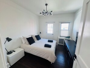 4 quartos, ferros/tábuas de passar roupa, Wi-Fi, roupa de cama