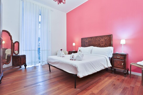 2 chambres, fer et planche à repasser, Wi-Fi, literie fournie