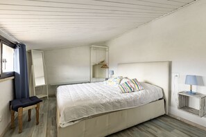 2 soverom, strykejern/-brett, wi-fi og sengetøy