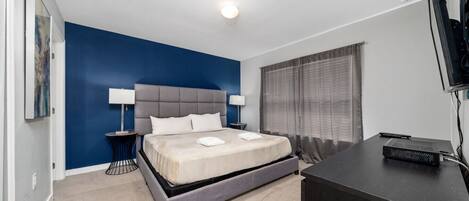 4 bedrooms, desk, iron/ironing board, travel cot