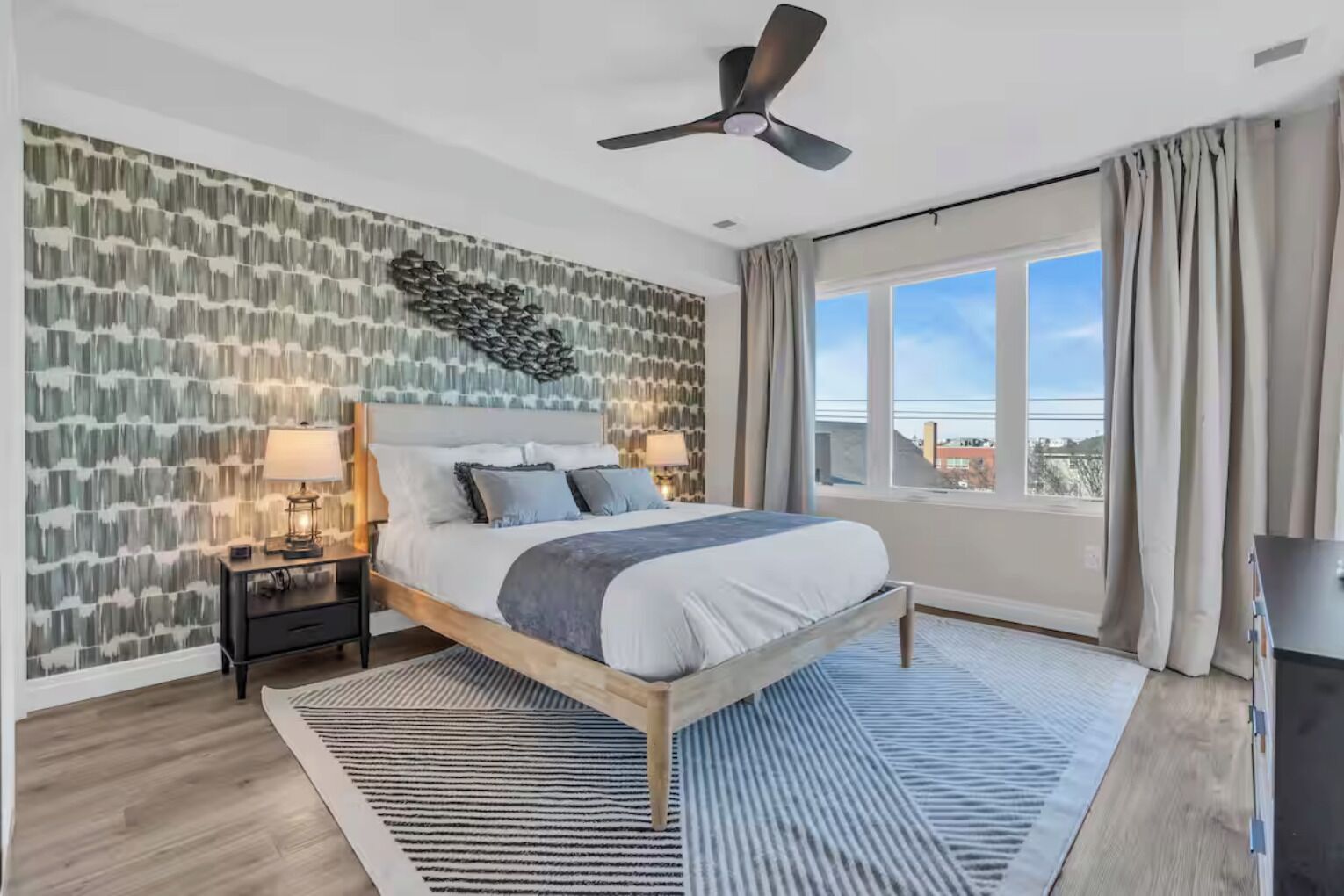 4 bedrooms, iron/ironing board, travel crib, free WiFi