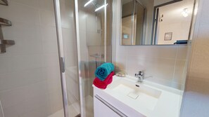 Shower - Cap à L'Ouest (Saint-Hilaire-de-Riez)