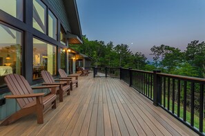 Terrace/patio - Here Comes the Sunset | Modern Luxury & Year-Round Mountain Views! (Black Mountain)