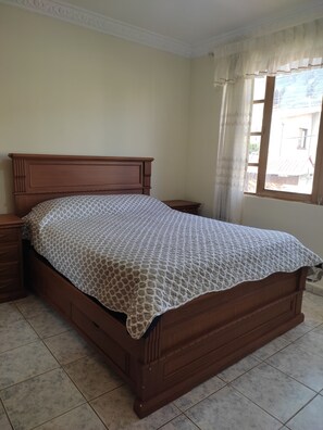 5 chambres, fer et planche à repasser, Wi-Fi