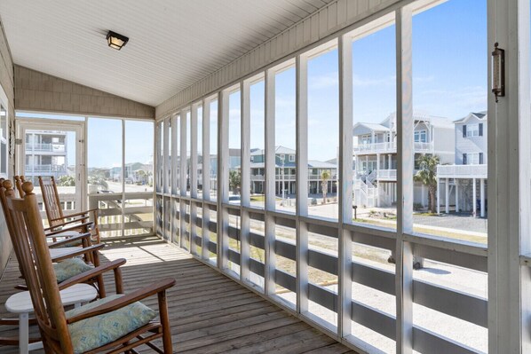 المنشأة من الداخل