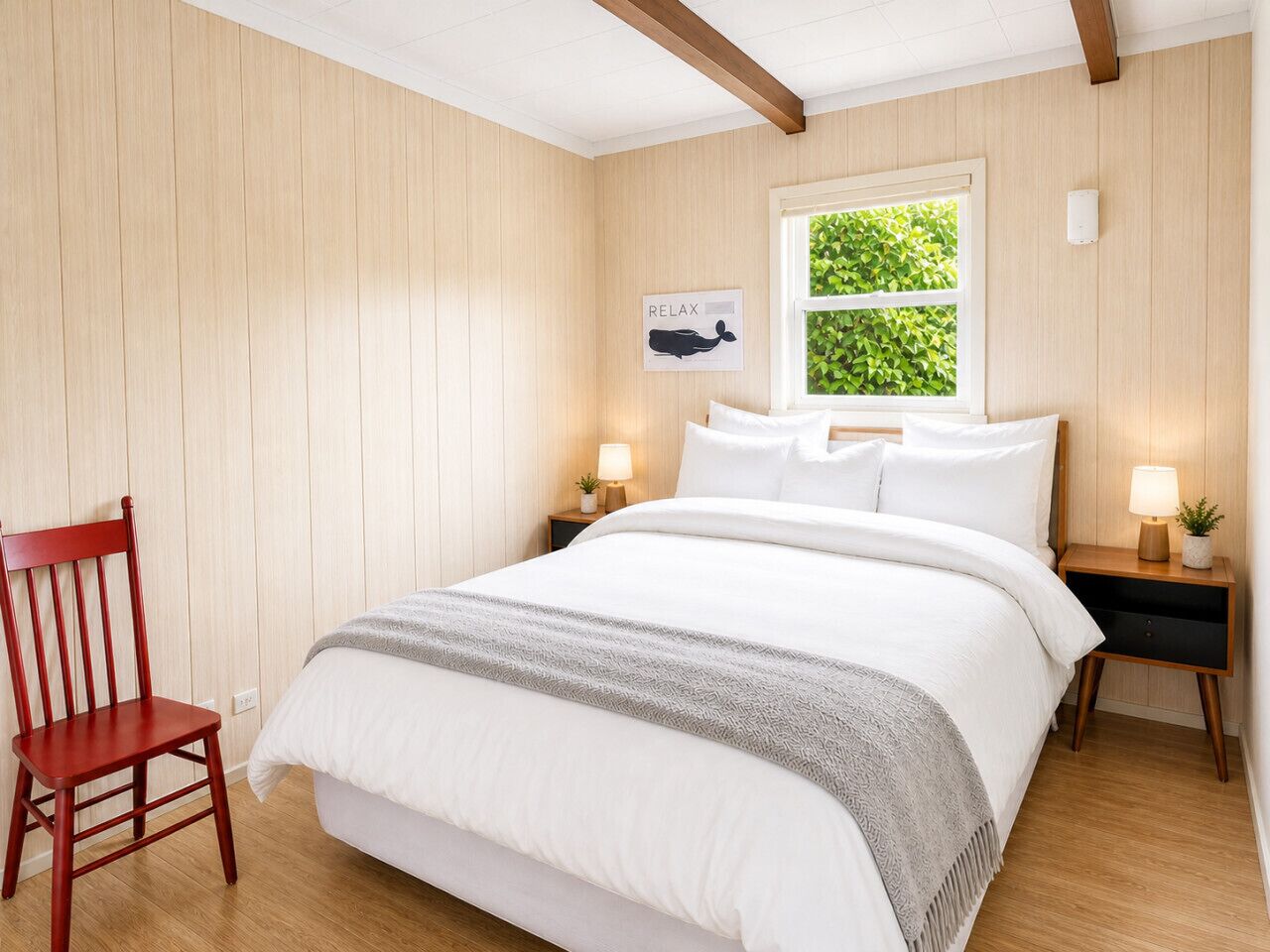 2 bedrooms, in-room safe, desk, iron/ironing board