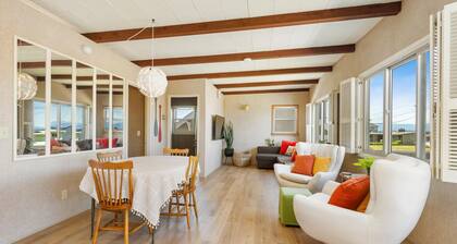 Beachfront Cabin on Lagoon Lake