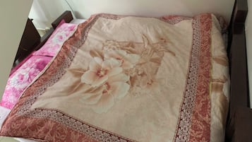 1 bedroom, iron/ironing board, WiFi