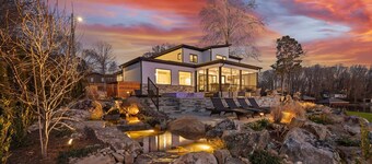 Sensational Sunsets by SoCharm | *Brand NEW* Luxury Home w/Pool/Hot Tub and Expansive Views