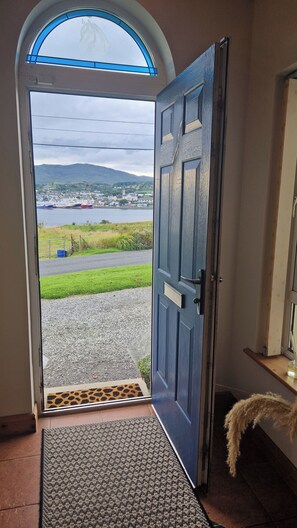 Interior - 5 Bed House - Sleeps 14 - Pets - Garden - Parking (Killybegs)