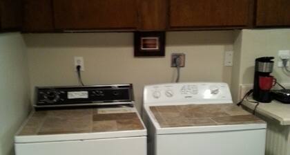 Private Lakefront Room with Kitchenette/laundry