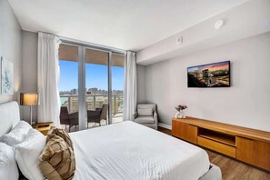 1 slaapkamer, een strijkplank/strijkijzer, reisbedje, wifi