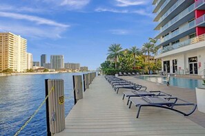 Pool - Large 2-Bedroom Condo Near Ocean Beach Service 410 (Hallandale Beach)