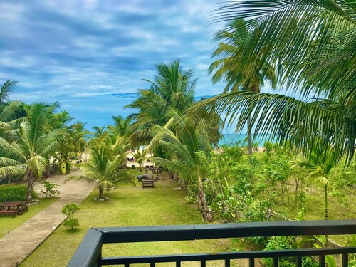 Aqua Marine Beach Hotel