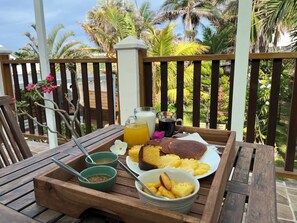 Free daily continental breakfast  - KAZYAB (Saint-Pierre)