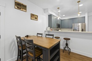 Dining - Accessible, Comfort, Convenient Location 106 (Juneau)