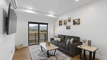 スマートテレビ、暖炉