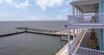 The Cape at Lookout Harbor