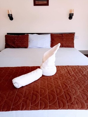 Business Suite | Bathroom - Akkwa Suites Officials (Serrekunda)